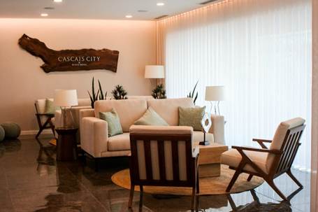 Uma imagem com chÃ£o, interior, parede, sala

DescriÃ§Ã£o gerada automaticamente